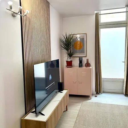 Apartamento Victoria, Wifi, Terrasse, Patio, Tv, Centre Historique, Charme *